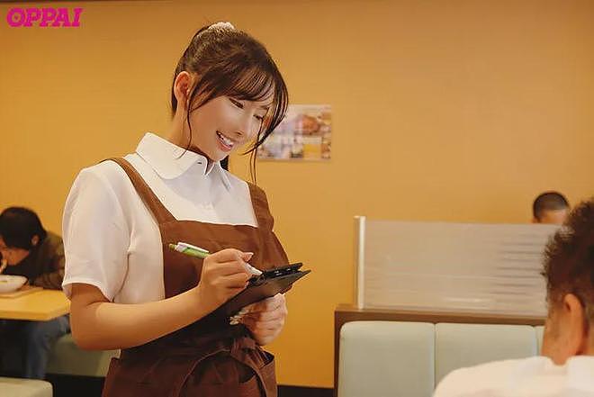 【美女】00后H杯高颜值女神,娇小体型,丰满上围,“反差萌”确实吸引人(组图) - 28