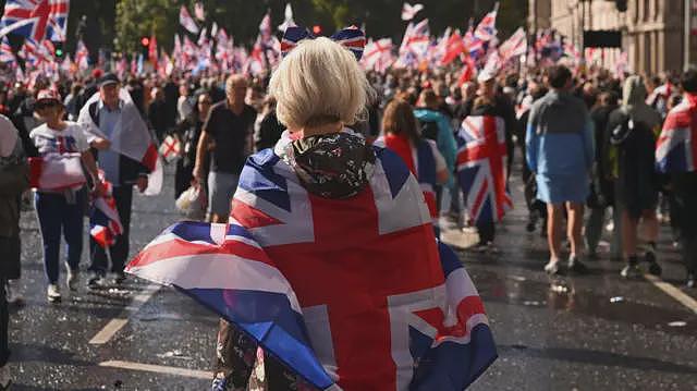 外媒：英国反移民浪潮再起！华人意见为何分歧（组图） - 1