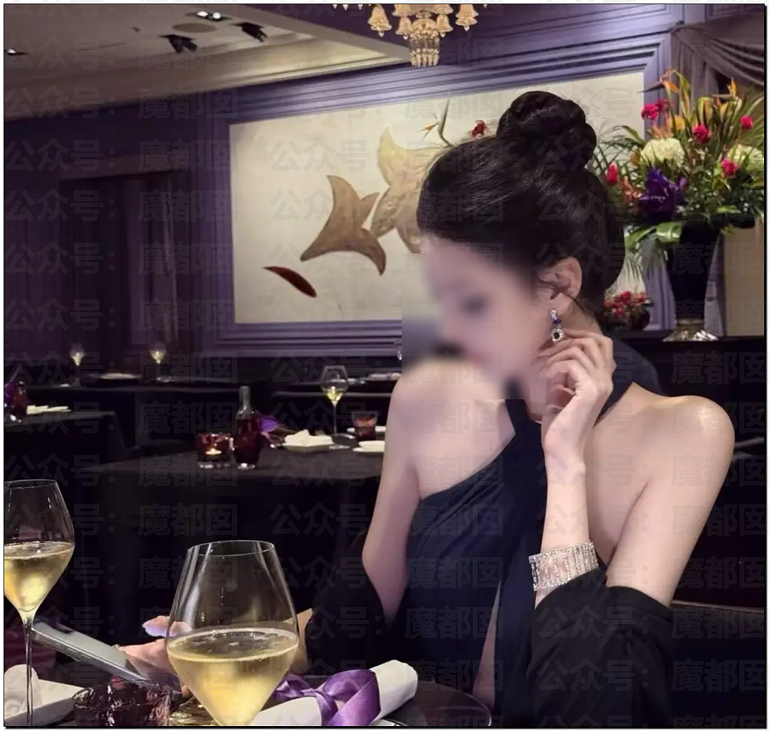 “当婊子还立牌坊” 王思聪发帖怒喷女网红:一周20万的外围女(组图) - 2