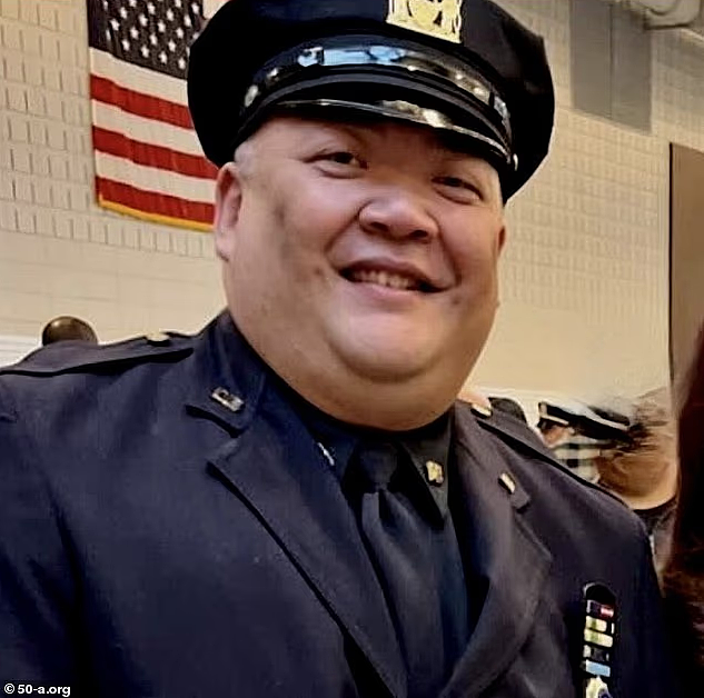 纽约华裔明星警探翻车！疑为蹭免费球票冒充特朗普安保，当场露馅遭停职（组图） - 3