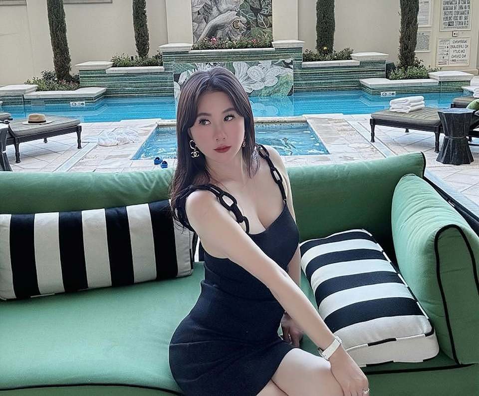 香港知名女星移居美国，豪宅背山靠海，未婚生子感情状况成谜（组图） - 1