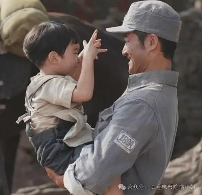 吴京儿子等8娃登杂志封面!星二代批量亮相,被质疑娱乐圈继承制(组图) - 19