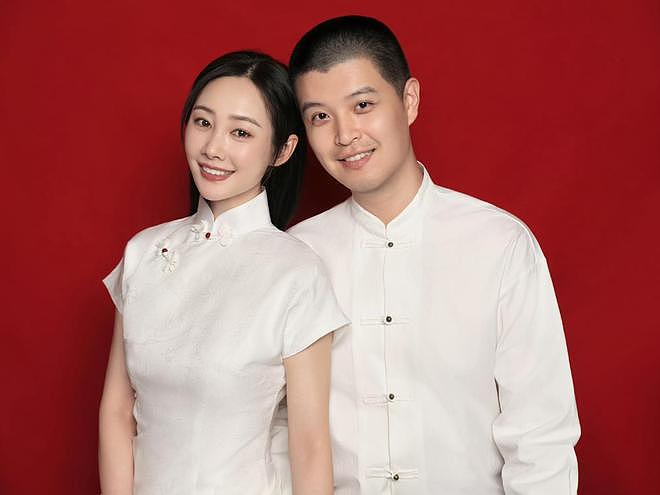 李纯马𬱖国庆节官宣结婚，晒结婚证幸福满溢，二人恋情时间线曝光（组图） - 4