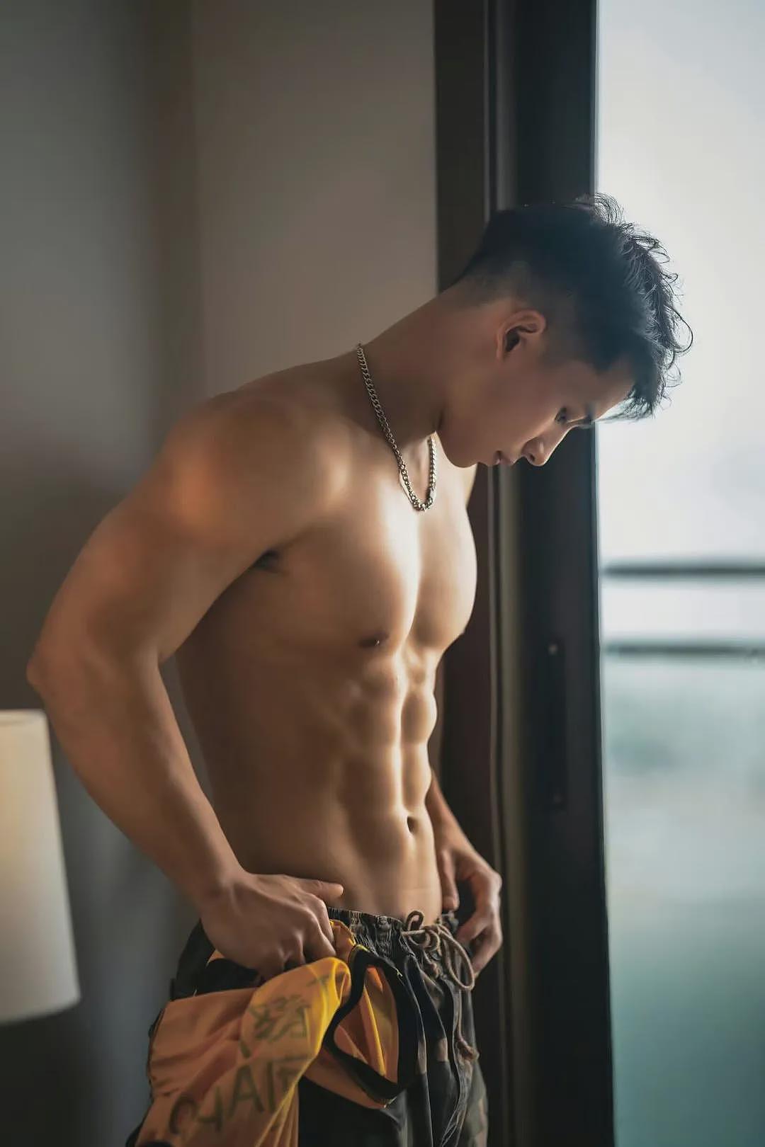 【帅哥】谁说帅哥只靠脸，看健身帅哥如何用身材定义全新魅力（组图） - 51