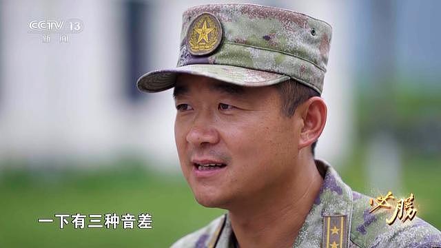 首次披露:九三阅兵式所用刺刀全开刃(组图) - 11