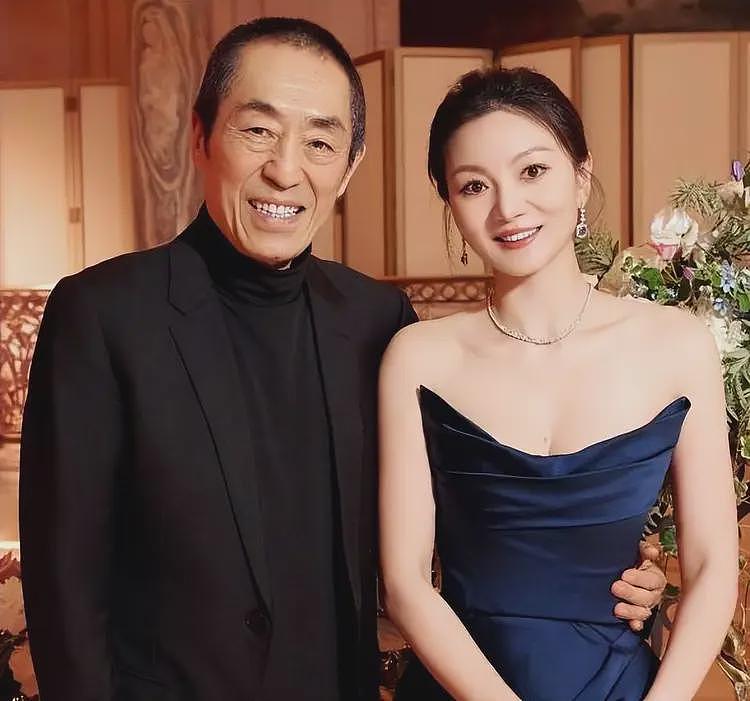 曝张艺谋巩俐分手内幕：女方负气移情，张艺谋分手后哭着倾诉一晚（组图） - 11