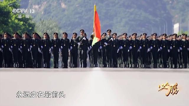 首次披露:九三阅兵式所用刺刀全开刃(组图) - 8