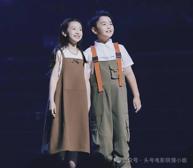 吴京儿子等8娃登杂志封面!星二代批量亮相,被质疑娱乐圈继承制(组图) - 3