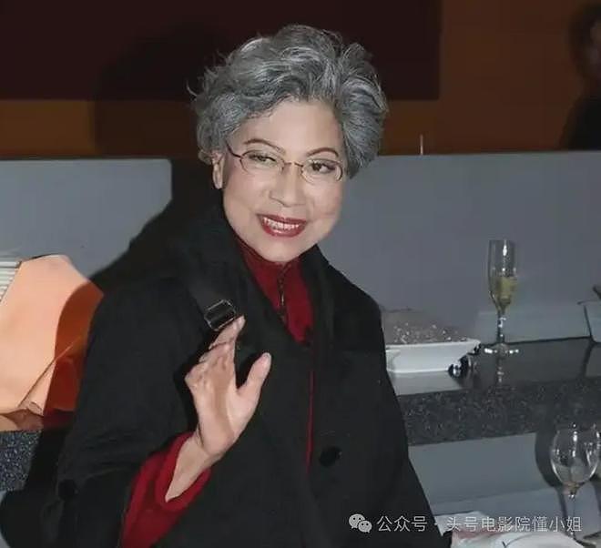 90岁香港女星，站着唱国歌！未婚无儿女，一个人去医院签遗体捐赠（组图） - 34