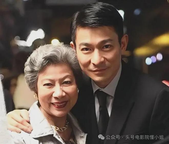 90岁香港女星，站着唱国歌！未婚无儿女，一个人去医院签遗体捐赠（组图） - 27