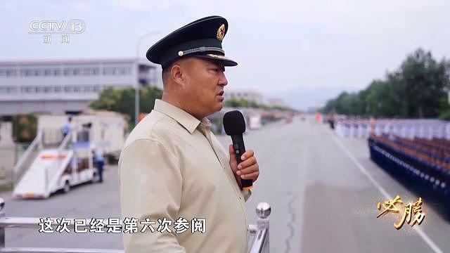 首次披露:九三阅兵式所用刺刀全开刃(组图) - 15