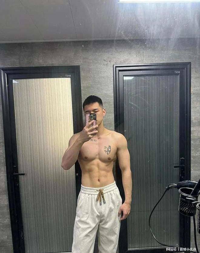 【帅哥】盘点健身界超A腹肌男神，硬核身材，网友直呼：这身材太馋人（组图） - 20