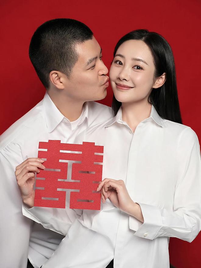李纯马𬱖国庆节官宣结婚，晒结婚证幸福满溢，二人恋情时间线曝光（组图） - 3