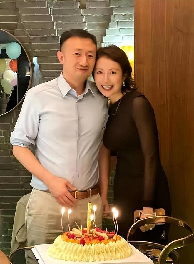 上海主持人赵若虹：创业当老板，住400平老洋房，47岁坚持不生娃（组图） - 32