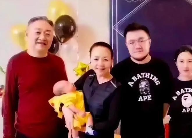 巴图:我不怨父亲英达,也不嫉妒弟弟英如镝,更没必要认祖归宗(组图) - 9