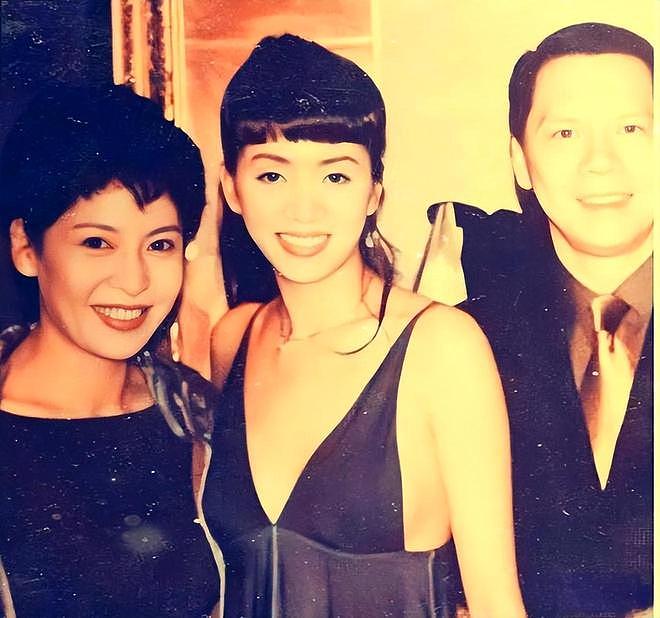 陪玩陪睡只是冰山一角?继向太后,周杰再曝潜规则,连杨紫也遭殃(组图) - 14