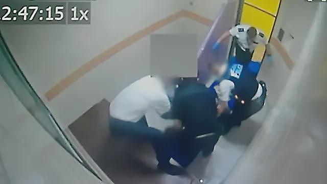 BBC卧底调查：揭发英国最大警队内部隐藏的种族歧视与厌女文化（组图） - 4