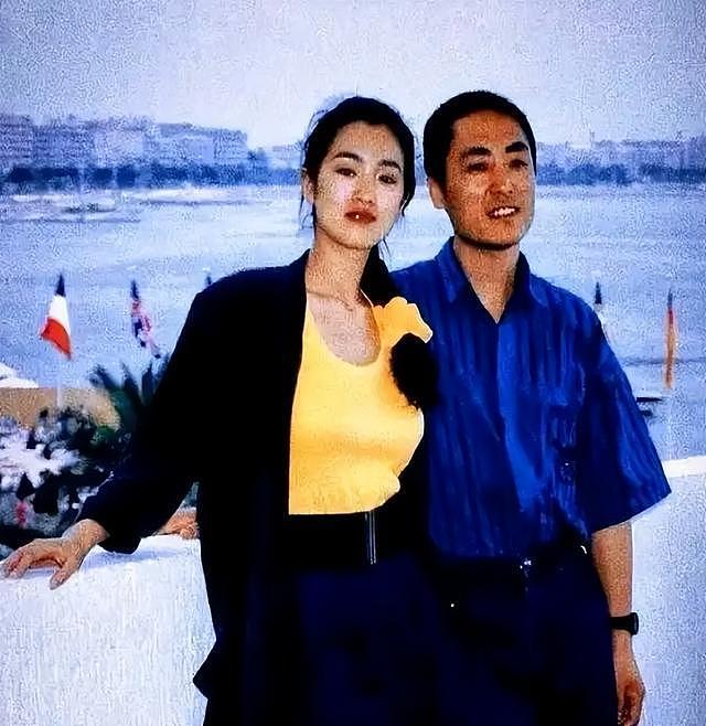 张艺谋离婚37年后，他爱情事业双丰收，前妻肖华如今过得怎样？（组图） - 8