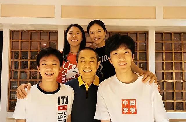 张艺谋离婚37年后，他爱情事业双丰收，前妻肖华如今过得怎样？（组图） - 11