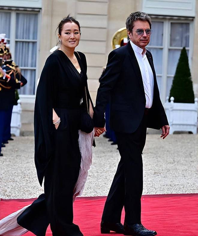 向太曝张艺谋巩俐分手内幕，女方逼婚不成移情，老谋子彻夜痛哭（组图） - 17