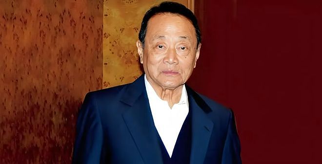六旬男子身家千万，因无子被骂哭了一夜，网络交友还被骗四次（组图） - 2