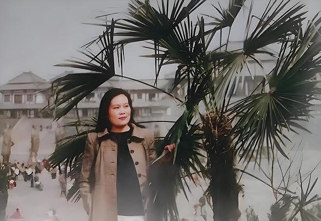向太曝张艺谋巩俐分手内幕，女方逼婚不成移情，老谋子彻夜痛哭（组图） - 22