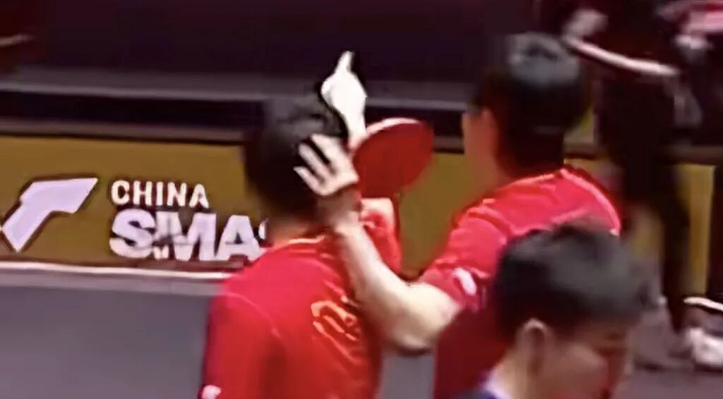 林诗栋回应比赛中有球迷高声大喊:“当时确实心态有些波动”,王楚钦发声力挺:请不要攻击运动员(组图) - 2