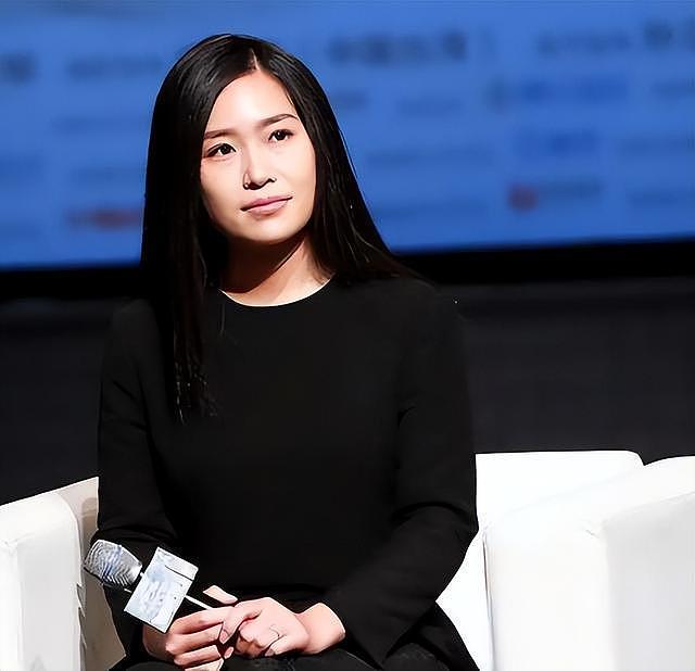 张艺谋离婚37年后，他爱情事业双丰收，前妻肖华如今过得怎样？（组图） - 14
