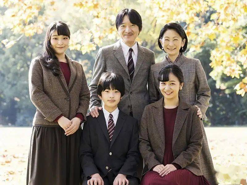 日本真子公主在美生娃后小室圭成超级奶爸？日媒赞他亲力亲为超负责，民众不爽：还不是花我们的钱！（组图） - 13