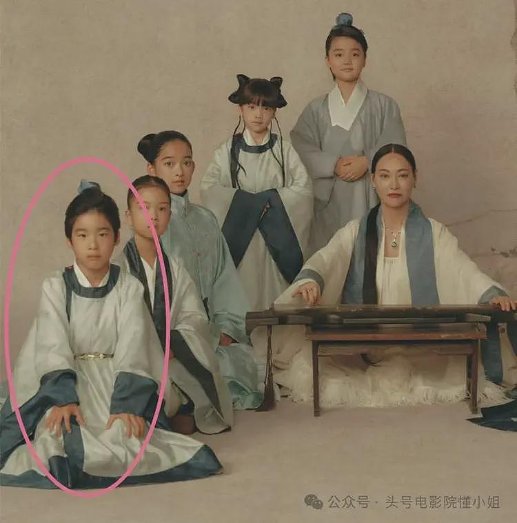 吴京儿子等8娃登杂志封面！星二代批量亮相，被质疑娱乐圈继承制（组图） - 15