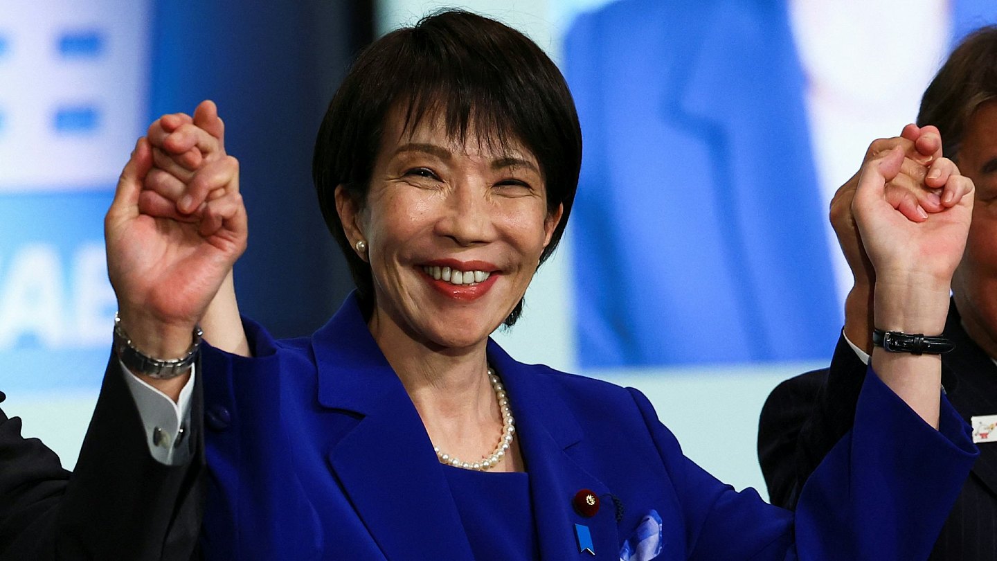 高市早苗将成日本历史上第一位女首相!曾被称作“安倍女孩”,盼与中国坦率对话(组图) - 3