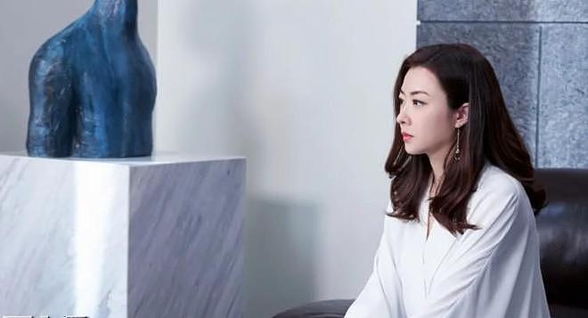 陪了7年被嘲“鞋子不合脚”！嫁百亿富豪的熊黛林，过得比方媛好（组图） - 23