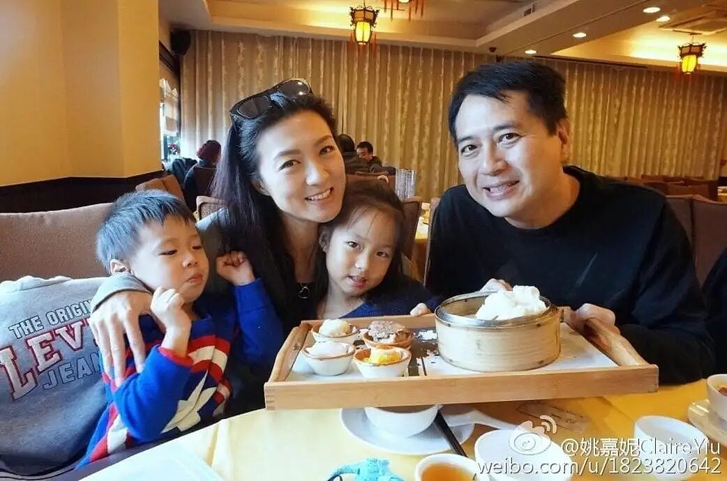 47岁TVB女星离婚后罕谈近况，自曝与前夫关系良好：一家人每星期见面（组图） - 3