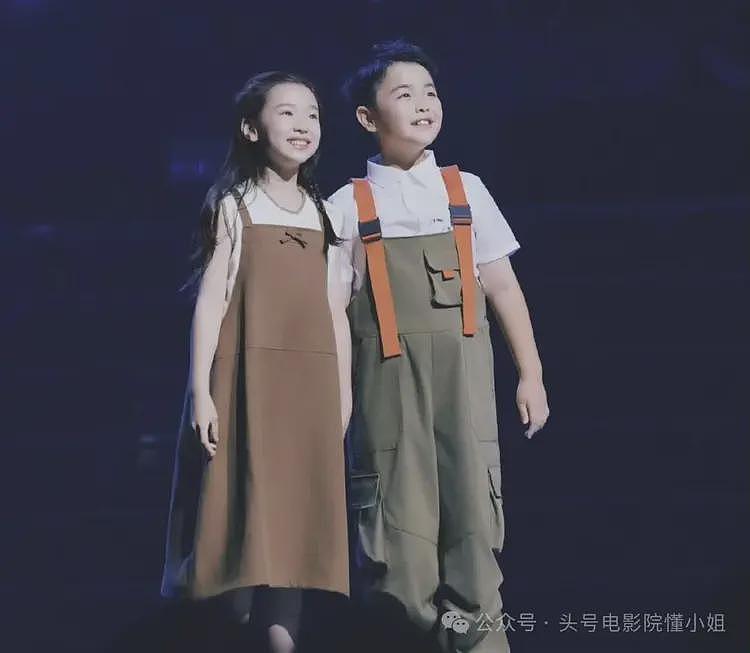 吴京儿子等8娃登杂志封面！星二代批量亮相，被质疑娱乐圈继承制（组图） - 3