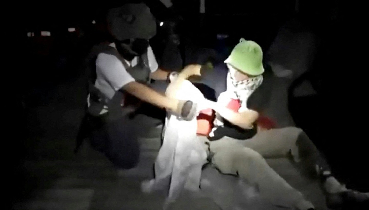 “环保少女”传遭以色列虐待！加沙救援船队成员被驱逐后抵土耳其（组图） - 3