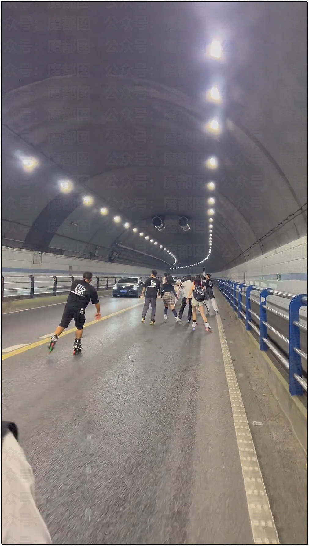 杭州多名年轻俊男美女隧道里公然聚众，无保护措施玩滑轮引发众怒！（视频/组图） - 6