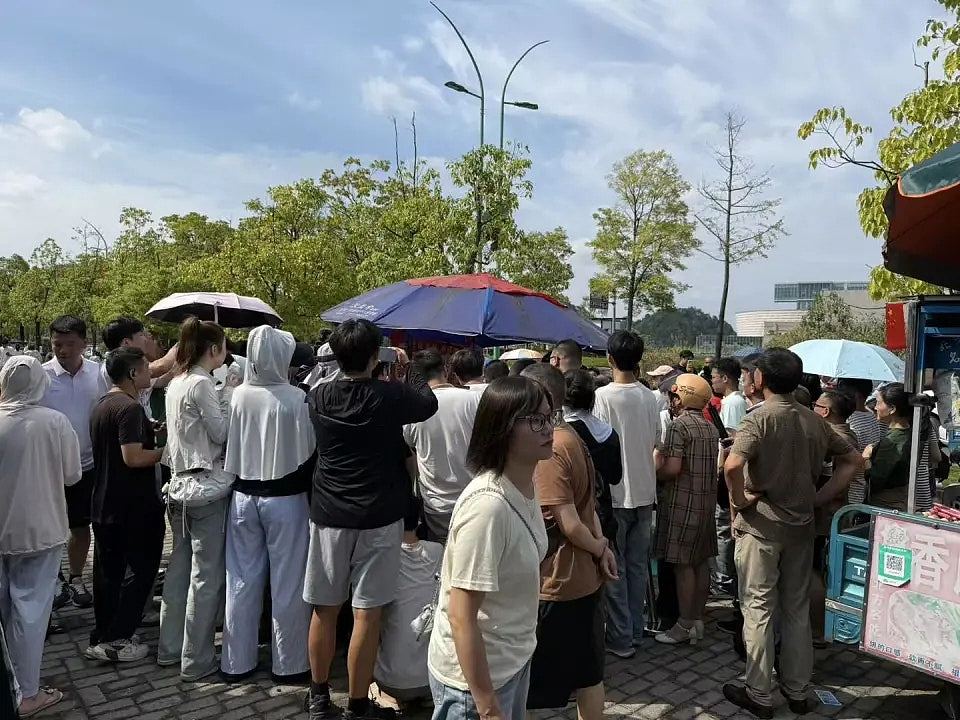 江西景德镇鸡排哥金句频出爆红：素人网红这次能火多久？（组图） - 7