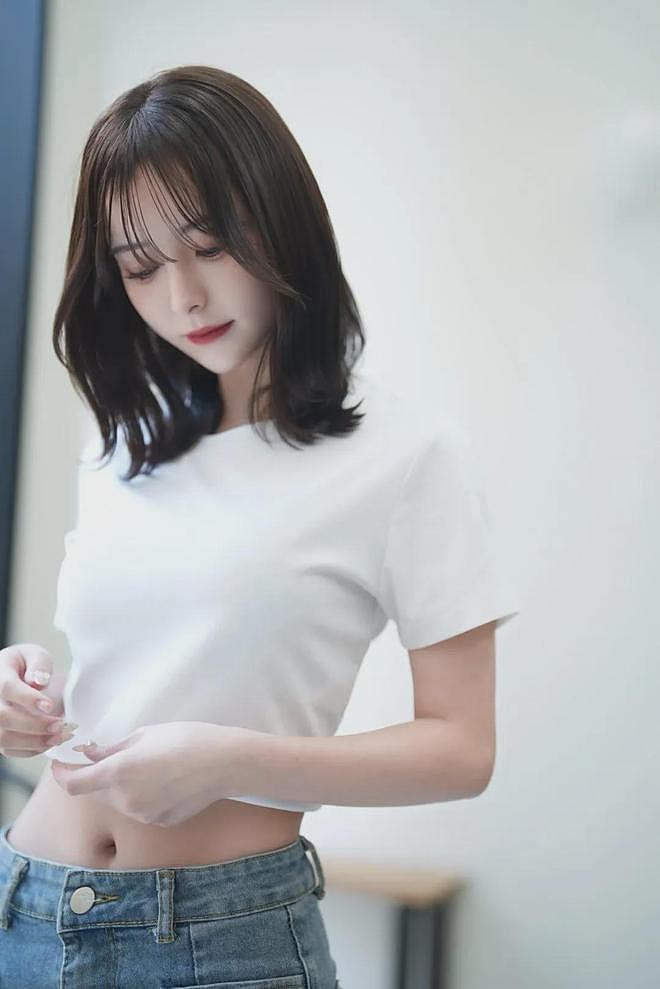 【美女】有颜有料的甜美女神，曲线优美肤白水嫩，甜蜜指数绝对超标（组图） - 4