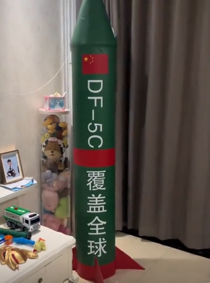 国庆幼儿园变军博会，手工展览堪比大阅兵（组图） - 8