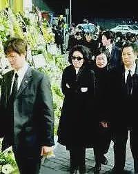 “潮商大佬”的豪门大瓜:娶4个老婆,染指多名女星,性伴侣超两百人(组图) - 18
