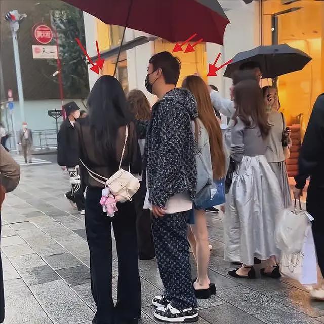 王思聪又恋爱了!新女伴风格大变,穿透视装比懒懒成熟妩媚(组图) - 7