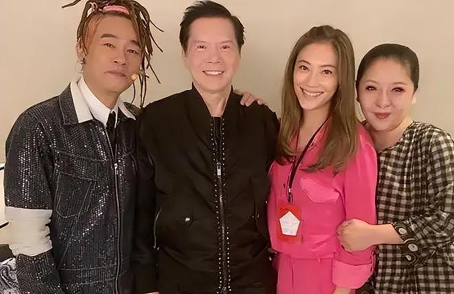 应采儿一对儿子曝光，被赞“人生赢家”：当年没选向佐，太精明了（组图） - 35