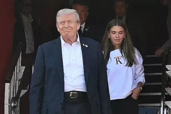 华裔警员冒充特朗普保镖…弹匣不慎落地，被真保镖瞬间制服！原因“单纯”到令人羞愧（组图） - 3