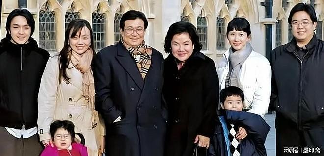初中学历却日赚9.3亿 他远超李嘉诚成华人首富（组图） - 6