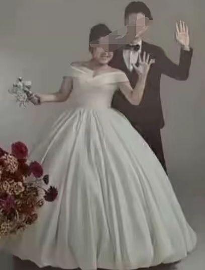 婚礼当天新郎跳河：两人谈了7年，订婚照曝隐情，李某娟彻底没人要了（组图） - 1