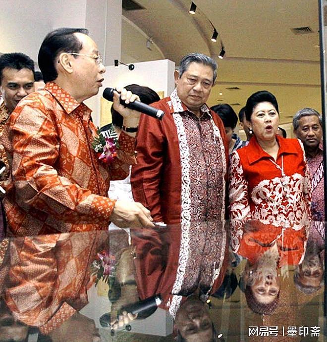 初中学历却日赚9.3亿 他远超李嘉诚成华人首富（组图） - 13