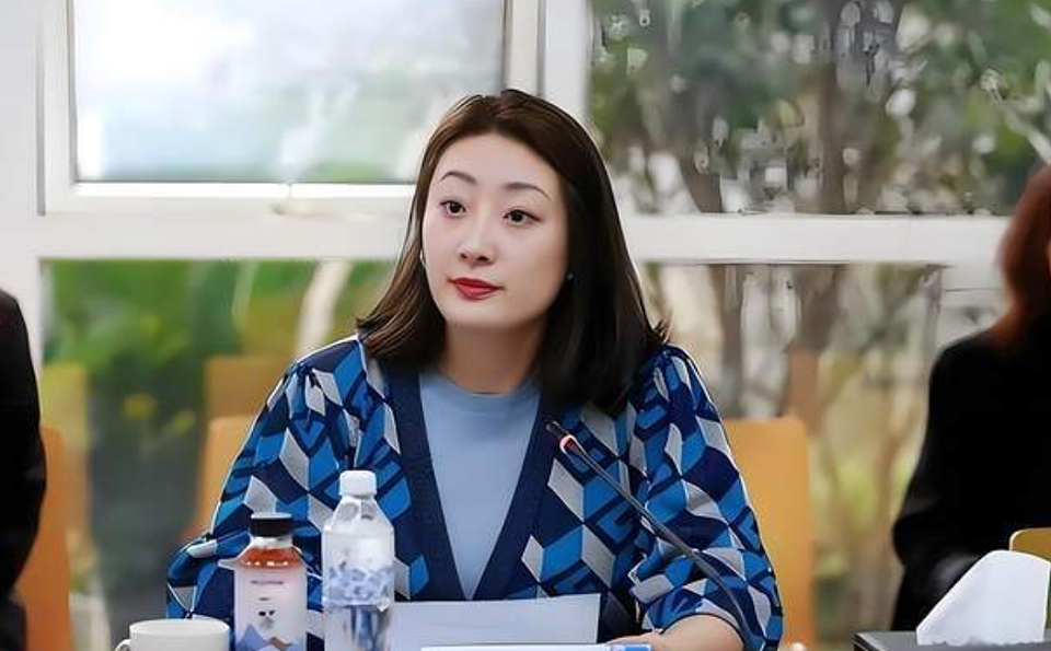 18亿上诉被驳回!宗馥莉迎来接班后最凶险一战(组图) - 4
