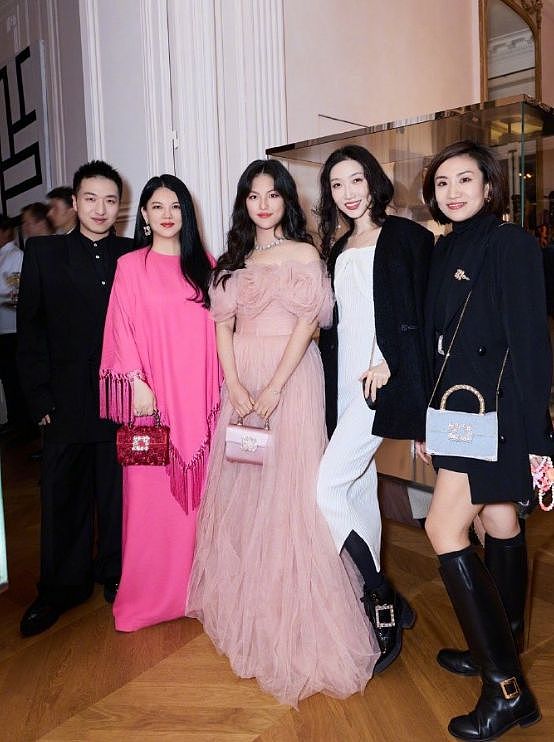 蛐蛐周也，暗讽谢娜是疯婆子！口无遮拦的李湘，终究连累了王诗龄（组图） - 1