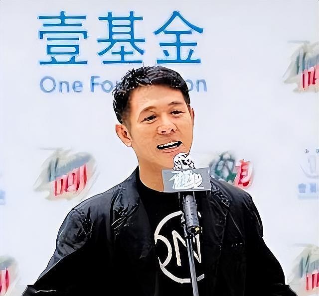 向太曝李连杰海啸逃生细节：逃生时只顾自己，太抠门不舍得花钱！（组图） - 5