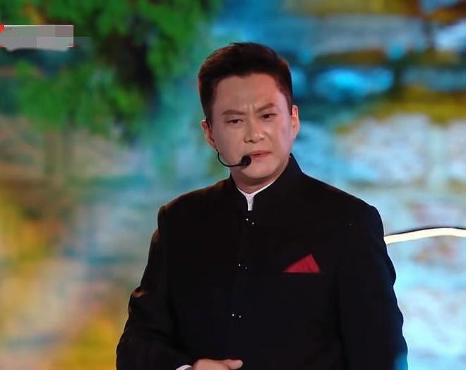曹颖一家同台庆中秋，55岁王斑看比老婆还年轻，14岁儿子很有星范（组图） - 6